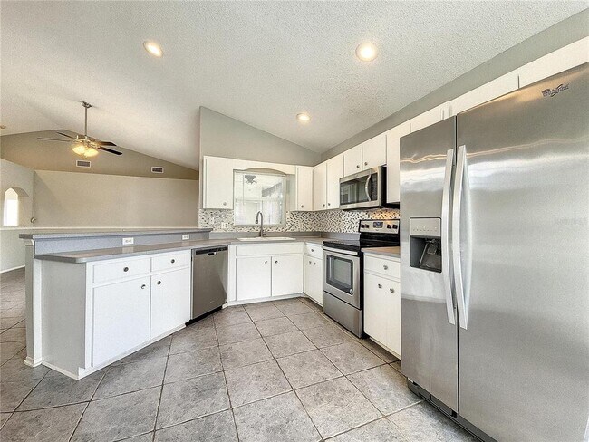 Building Photo - 603 Terranova Dr