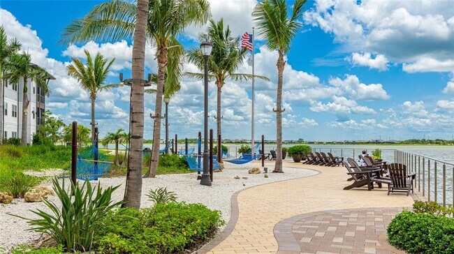 Building Photo - 1808 Fender Ln