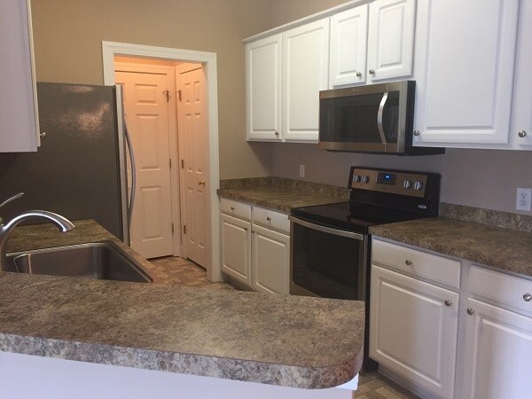 Building Photo - 2065 Silvercrest Dr