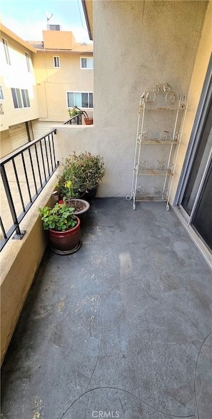 Building Photo - 10353 Downey Ave