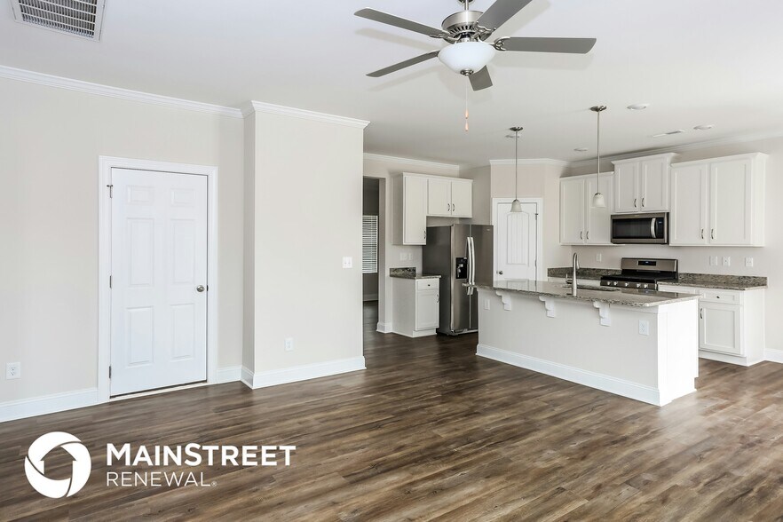 Building Photo - 2136 Moselle Dr