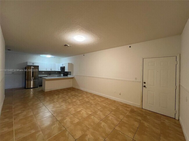 Building Photo - 2734 Bird Ave