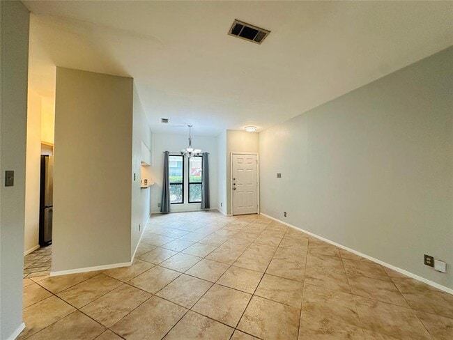 Building Photo - 5504 Montview St