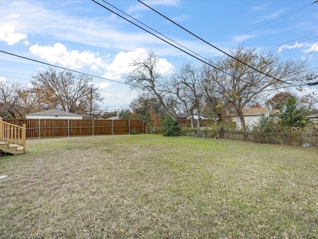 Building Photo - 10209 Casa View Dr