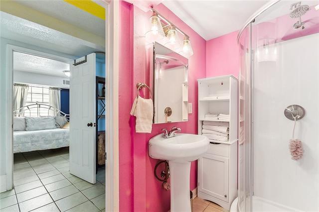 Building Photo - 1818 Paul Morphy St