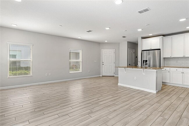 Building Photo - 2875 Narcoossee Cmns Wy