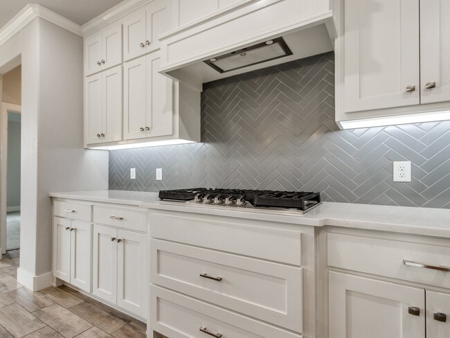 Building Photo - 14525 Rochefort Ln