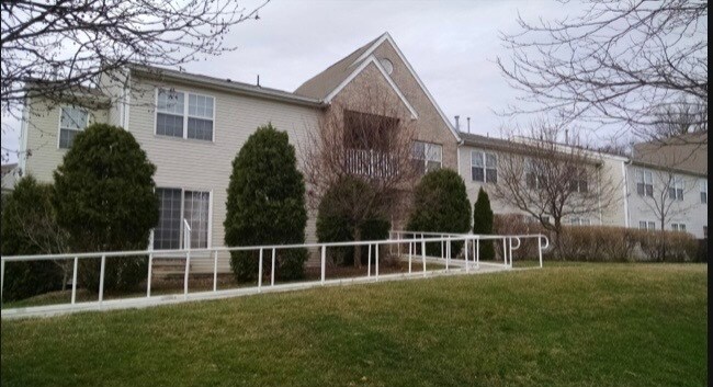 Building Photo - 37 Parkside Ct