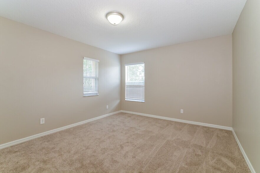 Building Photo - 4729 Barbados Loop