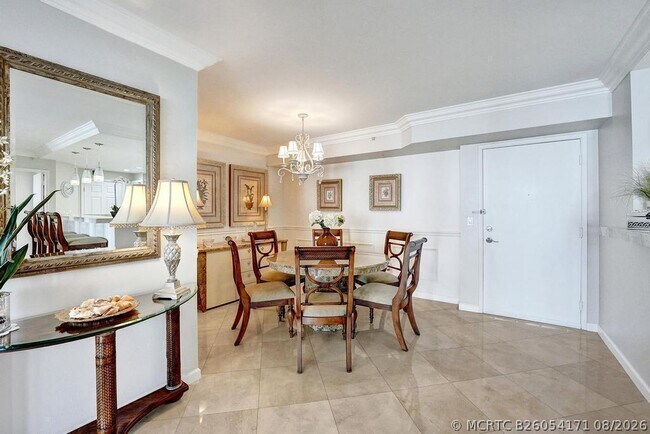 Building Photo - 3606 S Ocean Blvd