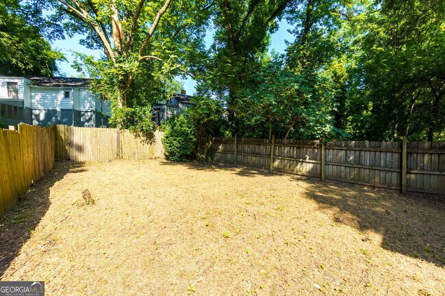 Building Photo - 998 Mayson Turner Rd NW
