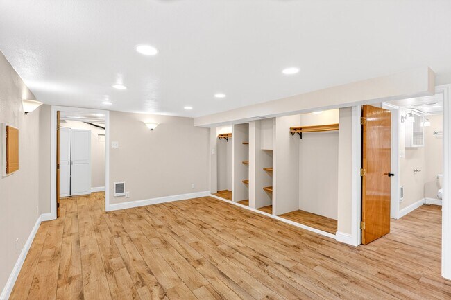 Building Photo - 1414 NE 109th Ave