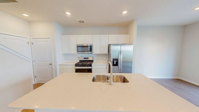 Building Photo - 6358 Ripken St