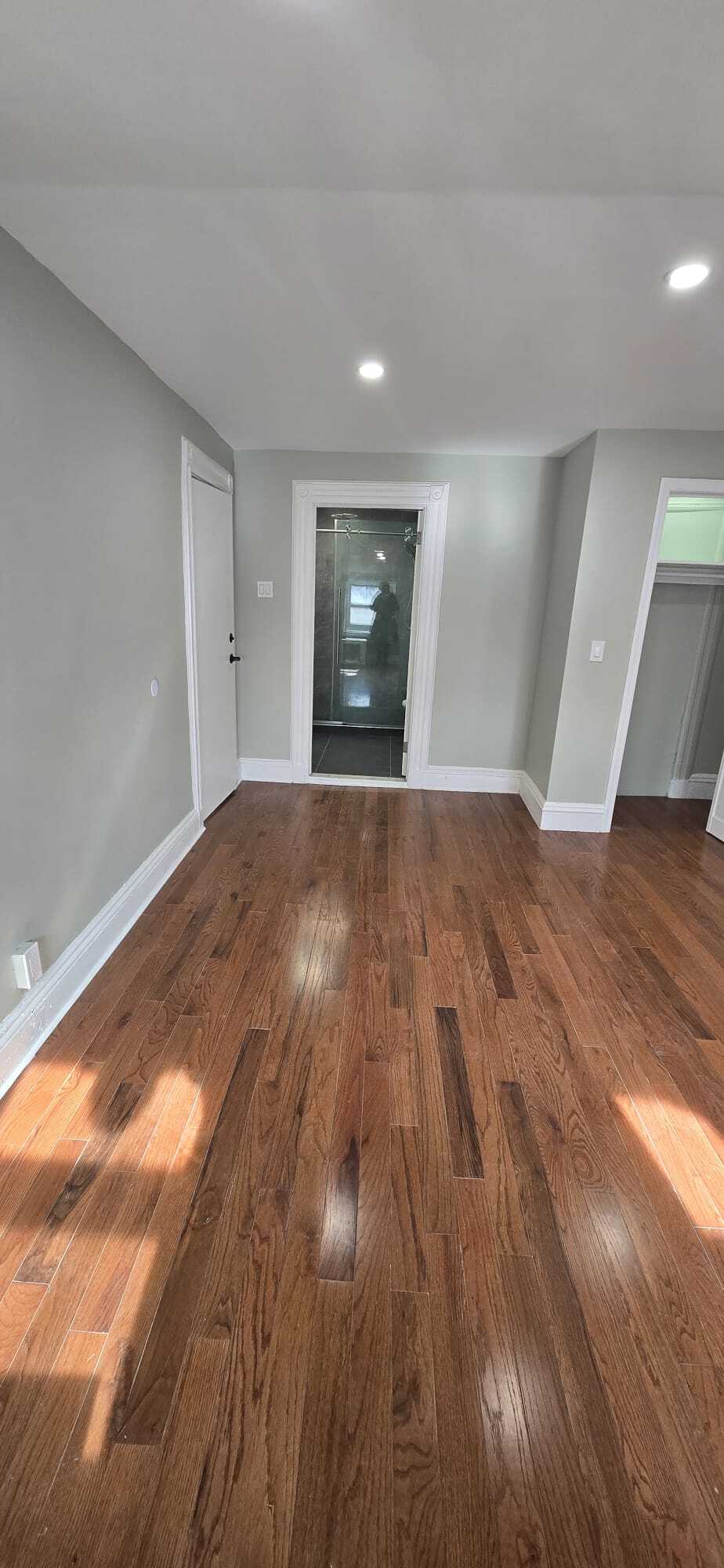 Building Photo - 589 Madison St