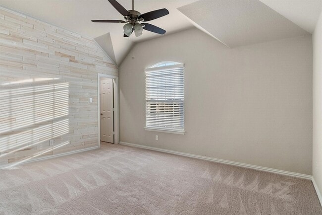 Building Photo - 2003 Silent Shore St