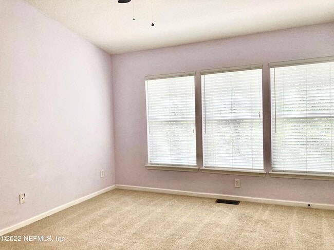 Building Photo - 8424 Thornbush Ct
