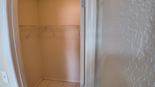 Building Photo - 3112 Enclave Ct