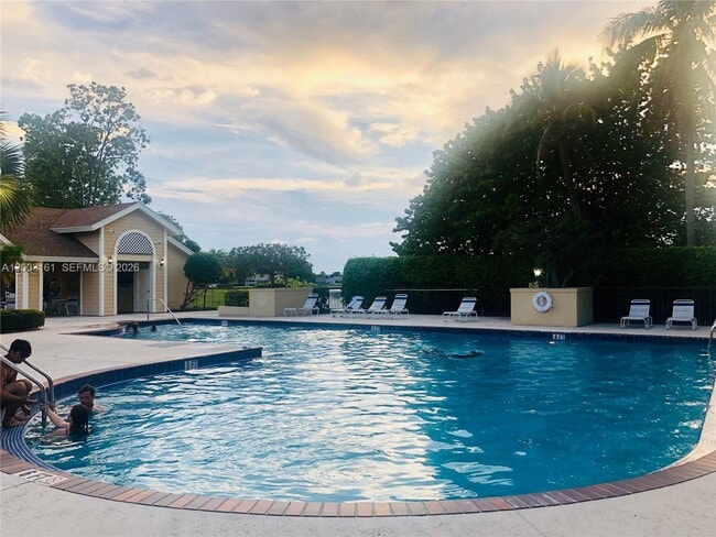 Building Photo - 3901 Medford Ct