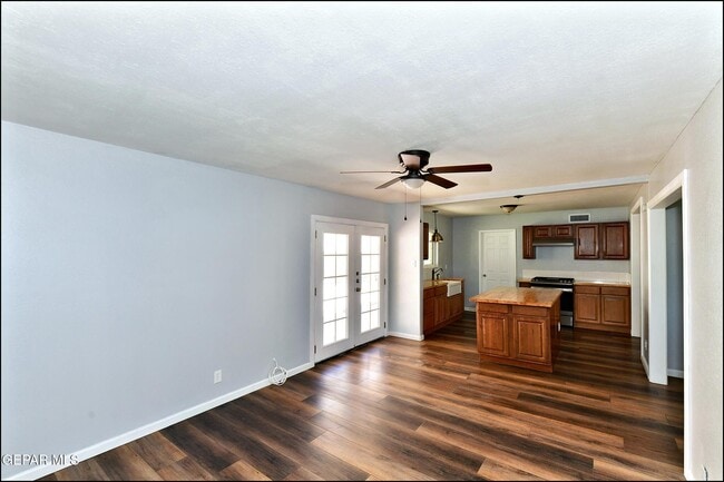 Building Photo - 4217 Canterbury Dr