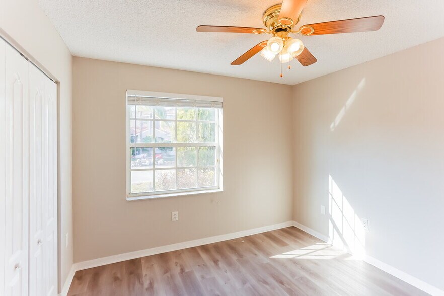 Building Photo - 15321 SW 46th Ct