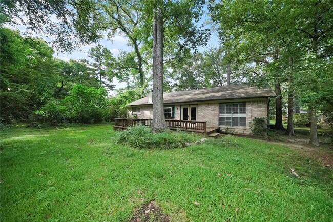 Building Photo - 3134 Village Park Dr