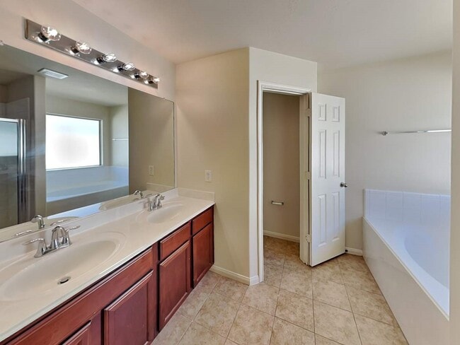 Building Photo - 17002 Atascocita Bend Dr