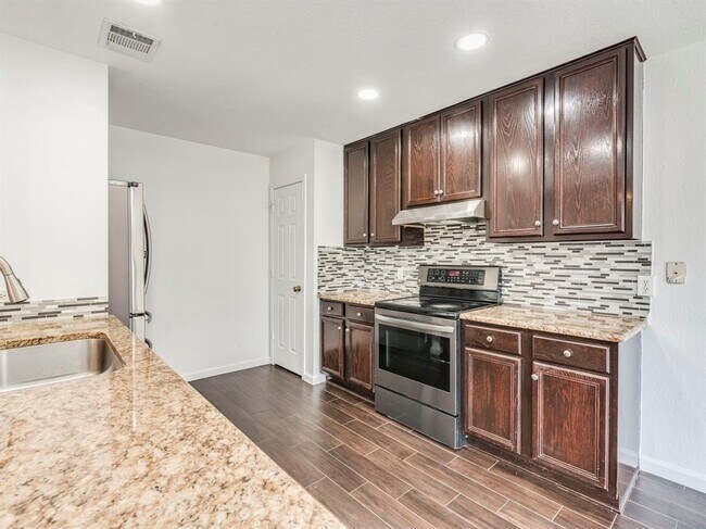 Building Photo - 12825 Sexson Ridge Cove