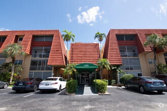 Building Photo - 22605 SW 66th Ave