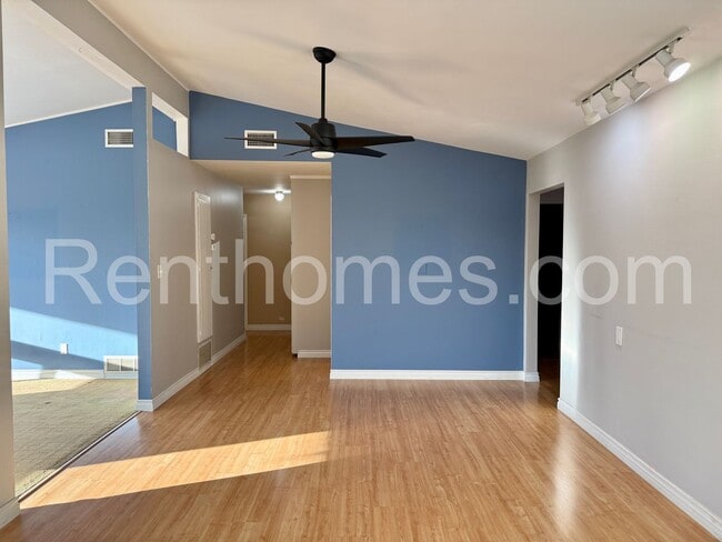 Building Photo - 4227 Mt Herbert Ave