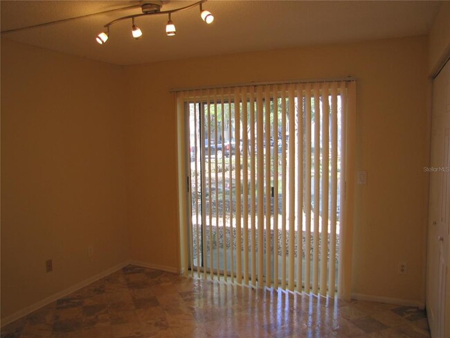 Building Photo - 7137 E Bank Dr