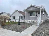 Building Photo - 323 Gladstone St