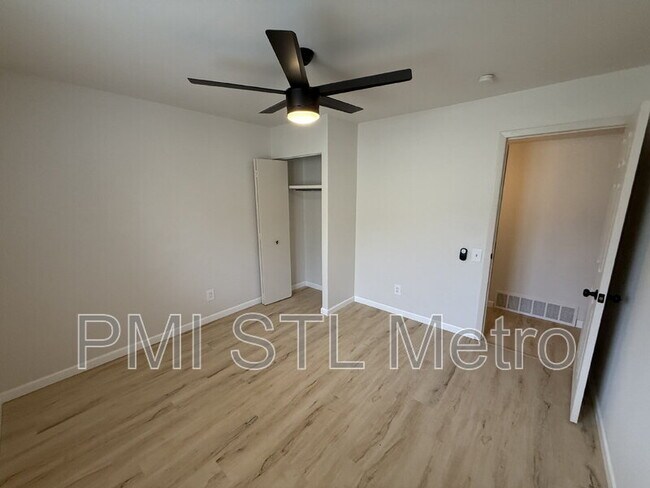 Building Photo - 2512 Dukeland Dr