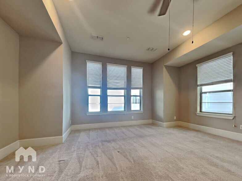 Building Photo - 5430 Cornish St