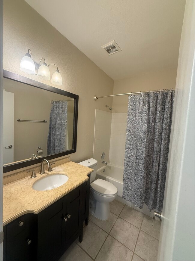 Building Photo - 8984 N Clover Way