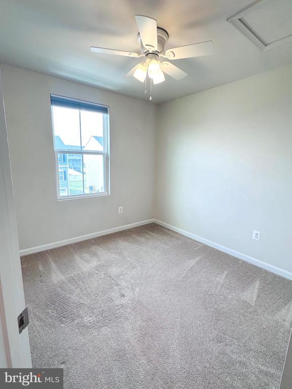 Building Photo - 303 Bait Rd