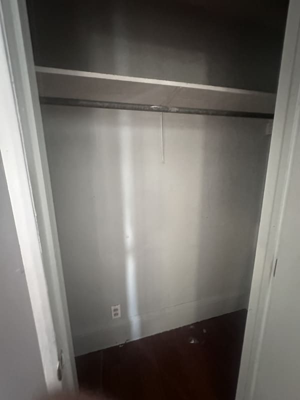 Building Photo - 4704 Behrwald Ave