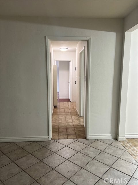 Building Photo - 44078 Cedar Ave