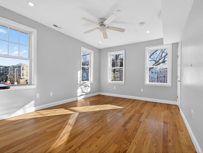 Building Photo - 238 Havre St