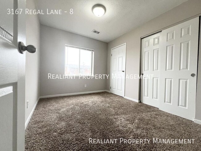 Building Photo - *** $250.00 OFF 1 MONTH'S RENT ***