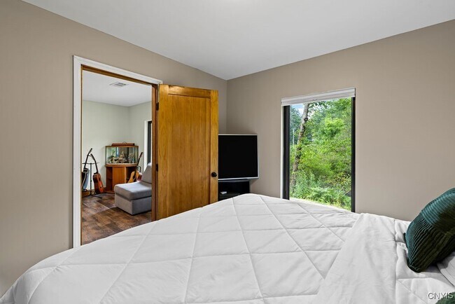 Building Photo - 7643 Mill Rd