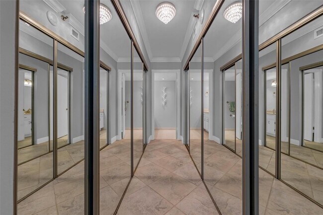 Building Photo - 2900 NE 14th Street Causeway