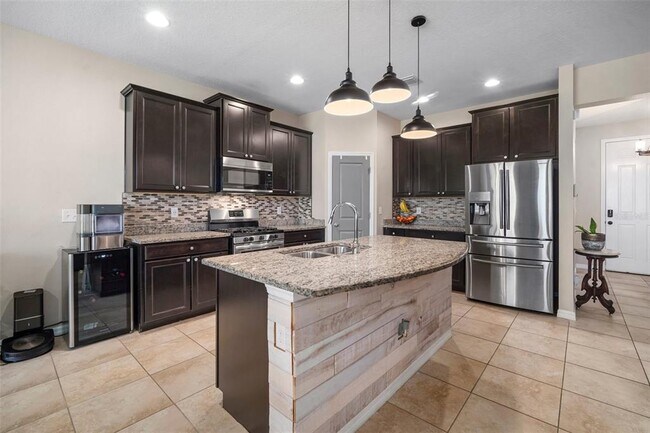 Building Photo - 6413 Triton Ln