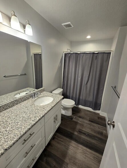 Building Photo - 2048 N 350 E