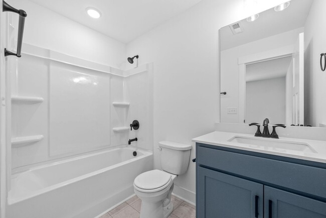 Building Photo - Brand New Luxury Townhome For Rent Near Bi...