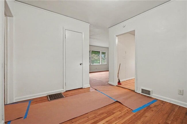 Building Photo - 2939 Belvedere Ln