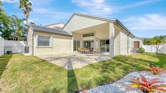 Building Photo - 600 Stanton Dr