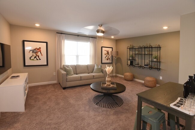 Building Photo - FURNISHED: Previous Model Home, For Rent 3 bedrooms/2.5 baths/2nd Floor Family Room w/kitchenette...