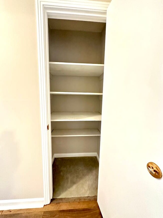 Building Photo - 28 Leonard Dr