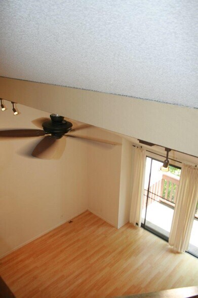 Building Photo - 169 Lemon Grv