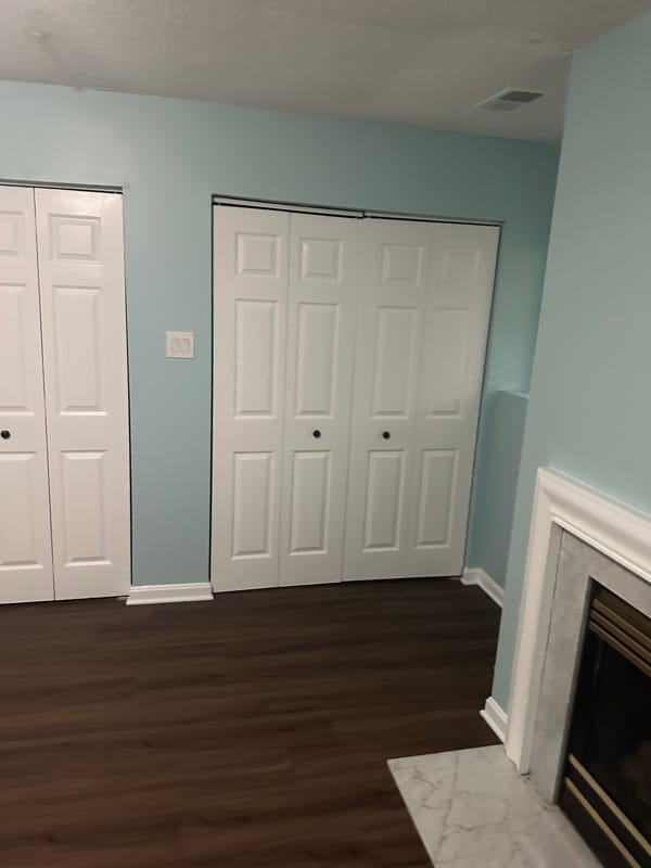 Building Photo - 2333 Massanutten Dr